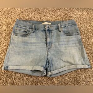 Levi Strauss & Co. Women’s Stretch Levi Mid Length Shorts Size 31